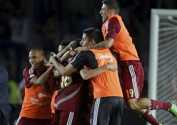 AP - Venezuela por su parte sum&#243; 15 puntos y ascendi&#243; al cuarto puesto que comparte con la selecci&#243;n chilena. Hasta ahora clasifica por repechaje.