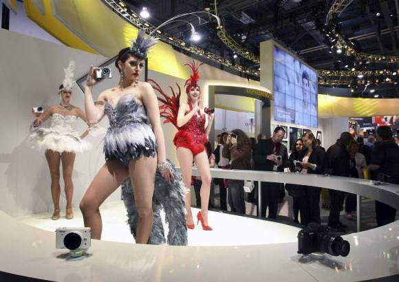 Reuters - La feria re&#250;ne 3.100 compa&#241;&#237;as que esperan dar a conocer un total de 20 mil nuevos productos.