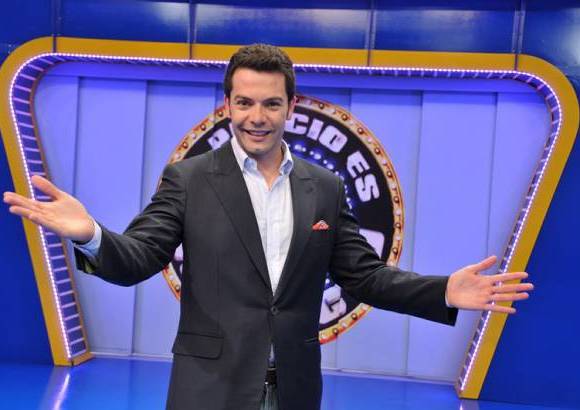 Cortes&#237;a Caracol - El precio es correcto sigue arriba en el rating. Luego de tres meses al aire, Este programa concurso que conduce Iv&#225;n Lalinde, es el m&#225;s visto en la franja de la tarde en la televisi&#243;n colombiana. Ahora tiene una nueva secci&#243;n: Tiempo extra, en la que los participantes se llevan un mill&#243;n de pesos si meten un gol.