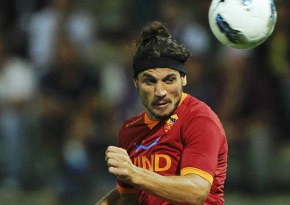 Efe - El italo-argentino Pablo Daniel Osvaldo, del Roma italiano, es otro de los invitados como figura de Restos del Mundo.