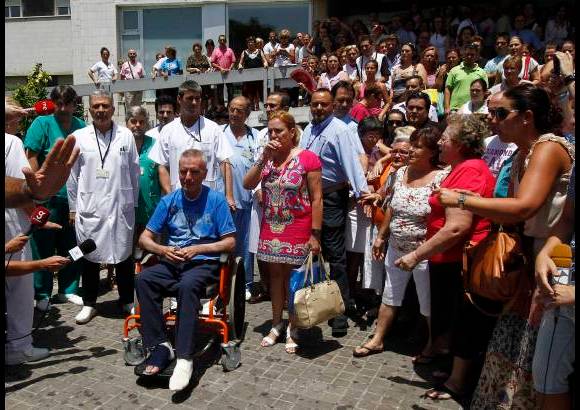 Reuters - Jos&#233; Ortega Cano fue dado de alta tras permanecer casi un mes y medio en la cl&#237;nica, donde logr&#243; recuperarse de graves lesiones sufridas en un accidente de tr&#225;nsito, ocurrido el 29 de mayo pasado, en el que falleci&#243; una persona.