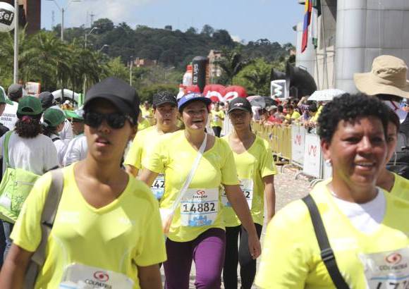 Esteban Jaramillo y Sebastián Salazar - Más de 10 mil competidores se dieron cita en esta histórica cita deportiva que se corría en las modalidades de 5, 10, 21 y 42 kilómetros.