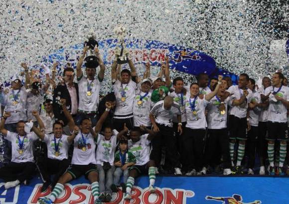 Esteban Vanegas y Henry Agudelo - Nacional super&#243; a Equidad y se qued&#243; con el t&#237;tulo de la Liga Postob&#243;n I-2011.