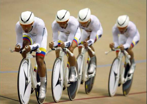 Reuters - Entre el 14 y el 30 de octubre se disputar&#225;n en Guadalajara, M&#233;xico, los XVI Juegos Panamericanos, en los que interviene Colombia con una delegaci&#243;n de 285 deportistas, quienes no solo buscan la gloria sino cupos a los Juegos Ol&#237;mpicos de Londres 2012.