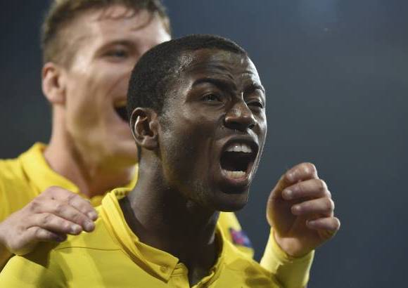AP - El colombiano Adrian Ramos celebra el gol que marc&#243; ante el Anderlecht en la Liga de Campeones.