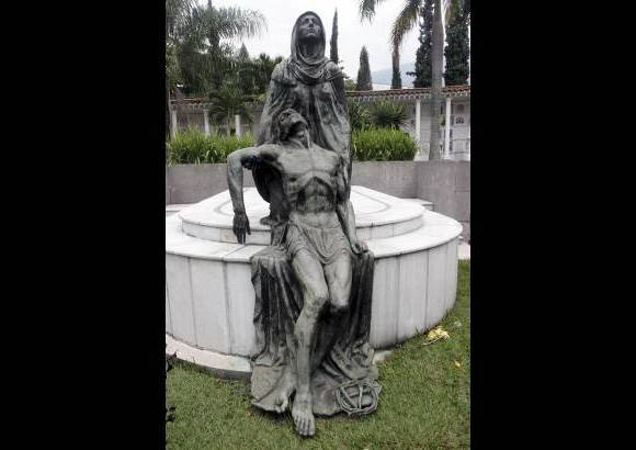 Foto Henry Agudelo - Entre sus tesoros se encuentran gran cantidad de im&#225;genes religiosas, muchas de ellas talladas en m&#225;rmol.