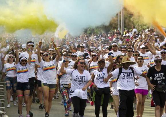 Esteban Vanegas - M&#225;s de 10.000 personas disfrutaron este domingo de los 5 kil&#243;metros m&#225;s divertidos del deporte. The color run pint&#243; de alegr&#237;a las calles de Medell&#237;n.