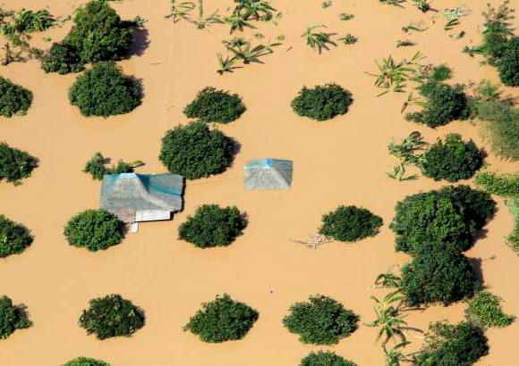 AP - Nesat ha ocasionado un costo económico de cerca de 4.000 millones de pesos (91,2 millones de dólares o 67,6 millones de euros) por los destrozos en los cultivos y las infraestructuras.