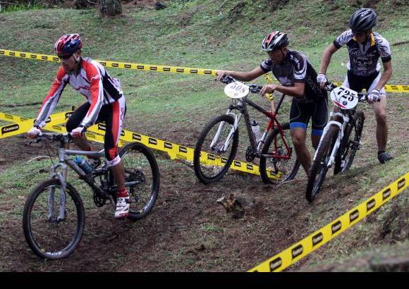 Manuel Saldarriaga - El trayecto fue de 3.5 kilómetros por vuelta.