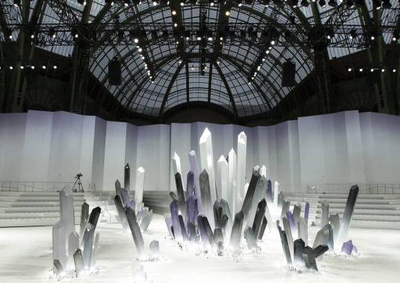 Reuters - As&#237; luc&#237;a la pasarela, una gran c&#250;pula acristalada del Grand Palais, donde se revel&#243; la nueva apuesta.