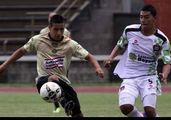 Edwin Bustamante - Itag&#252;&#237; y Chic&#243; empataron 1-1 en Ditaires.