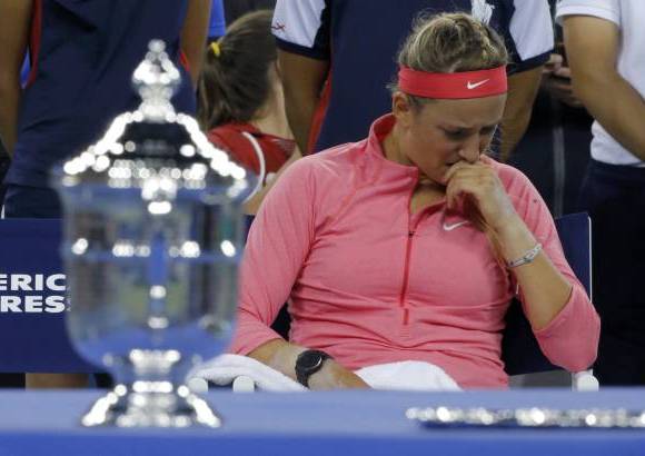 - La bielorrusa Victoria Azarenka expresa su tristeza. El año pasado también perdió.