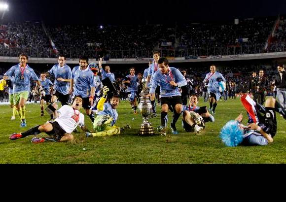 Reuters - La misma receta que usaron los Celestes cuando terminaron en el cuarto lugar en el Mundial de Sudáfrica 2010.