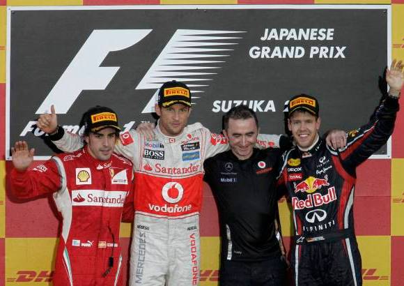 Reuters - "Hemos tenido un año largo, un fantástico año. La carrera de este domingo fue difícil. No fuimos tan rápidos como queríamos sobre llantas suaves pero fue un resultado sólido para obtener los campeonatos y quiero agradecer al equipo", dijo Vettel.