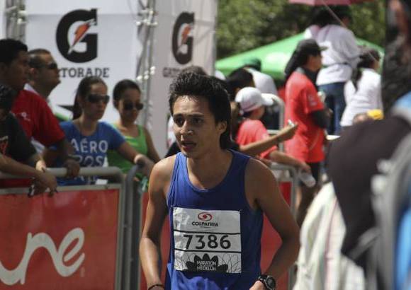 Esteban Jaramillo y Sebastián Salazar - Más de 10 mil competidores se dieron cita en esta histórica cita deportiva que se corría en las modalidades de 5, 10, 21 y 42 kilómetros.