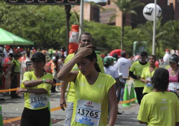 Esteban Jaramillo y Sebastián Salazar - Más de 10 mil competidores se dieron cita en esta histórica cita deportiva que se corría en las modalidades de 5, 10, 21 y 42 kilómetros.
