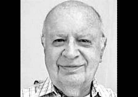 Gabriel Poveda Ramos - Ingeniero y matem&#225;tico - &quot;Yo soy seguramente el lector m&#225;s antiguo del peri&#243;dico, porque lo conoc&#237; en agosto de 1938, cuando ten&#237;a siete a&#241;os de edad (hace 74 a&#241;os), al llegar a vivir en Bogot&#225; en casa de una parienta llamada Margarita San&#237;n Herr&#225;n, nacida en Rionegro y liberal fervorosa, pero que todos los d&#237;as recib&#237;a el peri&#243;dico&quot;.