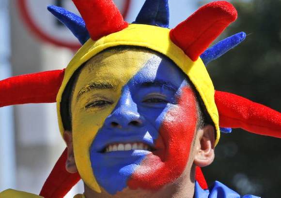 Juan Antonio S&#225;nchez - Colorido y compa&#241;erismo se ve en las tribunas cada vez que juega Colombia.