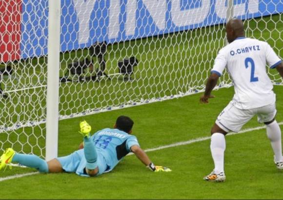 - El autogol del hondure&#241;o Valladares frente a Francia que gan&#243; 3-0.