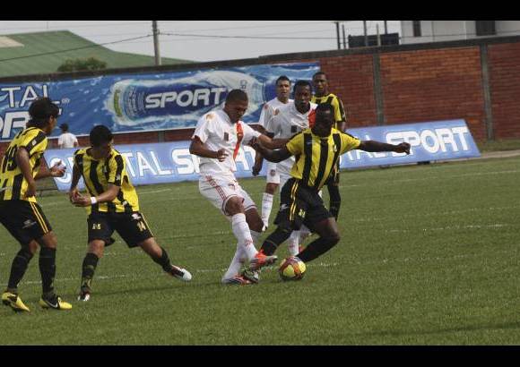Colprensa - Envigado venci&#243; 2-1 a Alianza Petrolera.