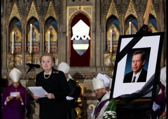 AP - La exsecretaria de Estado de Estados Unidos, Madeleine Albright, destacó el legado de Havel.