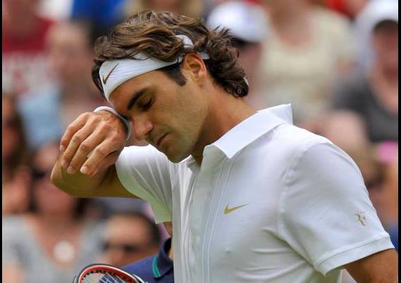 Reuters - Federer se anotó un desempate en el cuarto set y con claridad se quedó con el quinto set.