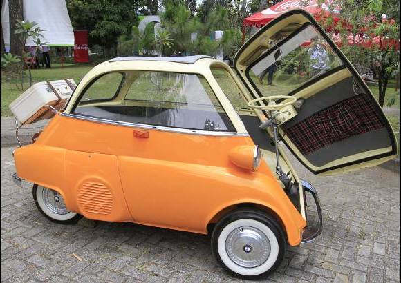 Robinson S&#225;enz Vargas - Una de las actividades m&#225;s llamativas de la feria de las flores ser&#225; el Desfile de autos cl&#225;sicos y Antiguos El Colombiano. Los autos mini ser&#225;n la novedad, el desfile ser&#225; este mi&#233;rcoles 7 de agosto.