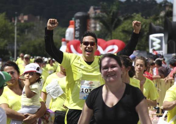 Esteban Jaramillo y Sebastián Salazar - Más de 10 mil competidores se dieron cita en esta histórica cita deportiva que se corría en las modalidades de 5, 10, 21 y 42 kilómetros.