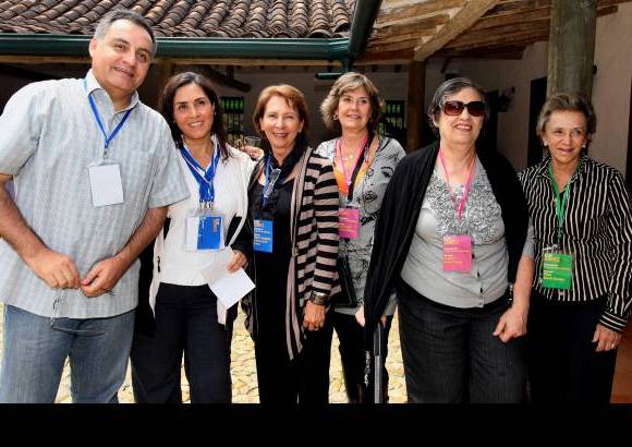 Jaime P&#233;rez - Los organizadores del encuentro: Alberto Sierra, Luz Mar&#237;a G&#243;mez de Sierra, Mar&#237;a Eugenia Saldarriaga de G&#243;mez, Mar&#237;a In&#233;s Mart&#237;nez G&#243;mez, Isabel G&#243;mez de Botero y Pilar G&#243;mez de Tamayo.
