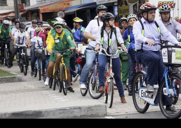 Julio C&#233;sar Herrera - Las bicicletas son para distancias que vayan entre 1 y 8 kil&#243;metros, por ello su pr&#233;stamo es solo de hasta una hora.