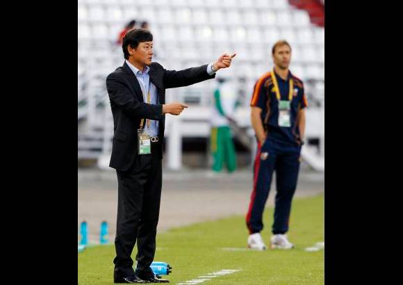 Reuters - &quot;Felicito a Corea del Sur por el magnifico partido que hizo, por el orden, la intensidad en las acciones, al igual que nosotros merec&#237;a haber pasado&quot;, dijo el t&#233;cnico de Espa&#241;a Julen Lopetegui. El t&#233;cnico surcoreano Lee Kwang Jong opin&#243; que la suerte jug&#243; en contra de su equipo en la instancia de los penales.