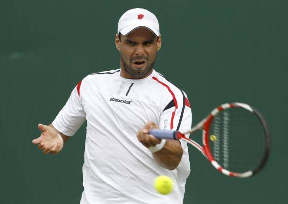 Reuters - Falla, quien ven&#237;a de jugar cinco sets para vencer al estadounidense John Isner en el debut, volvi&#243; a jugar m&#225;s de tres horas.