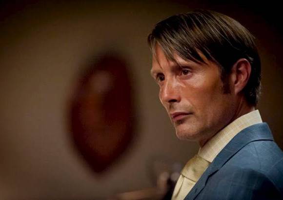 - En el rol de Hannibal Lecter, Mads Mikkelsen, quien ha trabajado en cintas como Casino Royale, El Rey Arturo y Pusher.