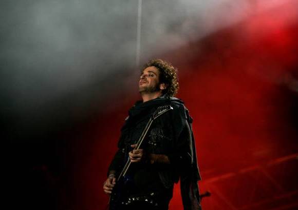 AP - Adem&#225;s de su espectacularidad para el rock, de Cerati se recuerdan otras facetas musicales, entre ellas la electr&#243;nica y la sinf&#243;nica.