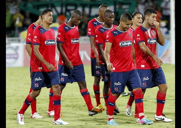 JAIME PÉREZ - En la lucha por el descenso, Medellín sigue último con 91 puntos, detrás de Alianza Petrolera que suma 94. Más adelante están Cúcuta (94 puntos), Quindío (94) y Patriotas (95).