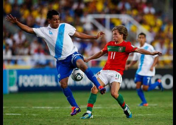 Reuters - Portugal deber&#225; recomponer las piezas tras las ausencias obligadas y enfrentar a Argentina en cuartos, que se clasific&#243; al vencer por 2-1 a Egipto.