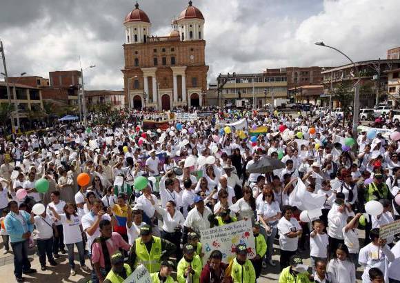 Manuel Saldarriaga - &quot;La vida es sagrada, no m&#225;s violencia&quot; fue la consigna que se escuch&#243; con fuerza en todo el municipio.
