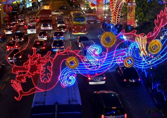 Reuters - Con luces, petardos y fuegos artificiales durante dos semanas, los chinos le dieron la bienvenida al Año Nuevo, con ceremonias tradicionales.