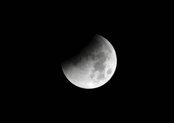 AP - El eclipse pudo apreciarse en todo el mundo salvo en el centro y el norte de Am&#233;rica.