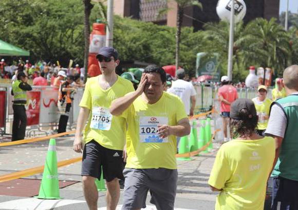 Esteban Jaramillo y Sebastián Salazar - Más de 10 mil competidores se dieron cita en esta histórica cita deportiva que se corría en las modalidades de 5, 10, 21 y 42 kilómetros.