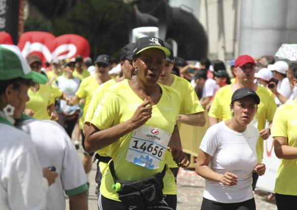 Esteban Jaramillo y Sebastián Salazar - Más de 10 mil competidores se dieron cita en esta histórica cita deportiva que se corría en las modalidades de 5, 10, 21 y 42 kilómetros.