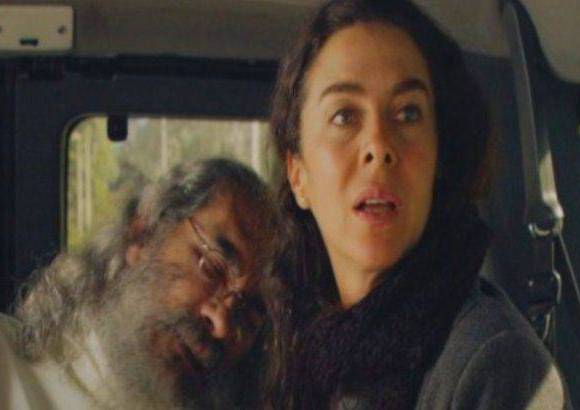 Canal RCN. S&#225;bado, 28 de abril, 9:40 p.m. - Kdabra. Guido (Miguel Alfonso Murillo) logra escapar de la Orden con Ana (Margarita Rosa de Francisco), pero el hombre sufre un desmayo.