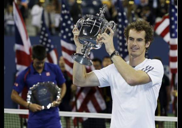 AP - Murray se convirtió en el primer británico en ganar un Grand Slam desde que Fred Perry ganó en Wimbledon y el Campeonato de Estados Unidos en 1936.