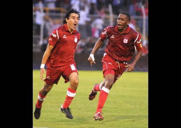 Colprensa - 217 goles es la cifra que le permiti&#243; a Galv&#225;n, igualar el r&#233;cord de m&#225;ximo goleador en la historia del f&#250;tbol colombiano.