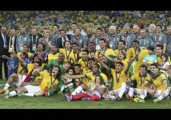 AP - Brasil hizo respetar su condici&#243;n de anfitri&#243;n conquistando la Copa Confederaciones por cuarta oportunidad.