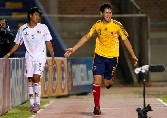 Reuters - Camilo Franco, a los 20 minutos, y Andr&#233;s Escobar, a los 36, metieron los goles colombianos. Darwin R&#237;os descont&#243; a los 56.