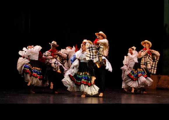 Luis Eduardo Noriega - Los momentos m&#225;s importantes de la historia de Medell&#237;n, desde su fundaci&#243;n hasta hoy, se ver&#225;n recreados en esta puesta en escena que combina m&#250;sica, danza, fotograf&#237;a y video para un viaje novedoso.