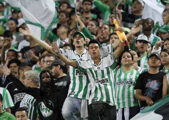 Edwin Bustamante - La hinchada disfrut&#243; la goleada y le puso color a uno de los cl&#225;sicos m&#225;s importantes del f&#250;tbol colombiano.
