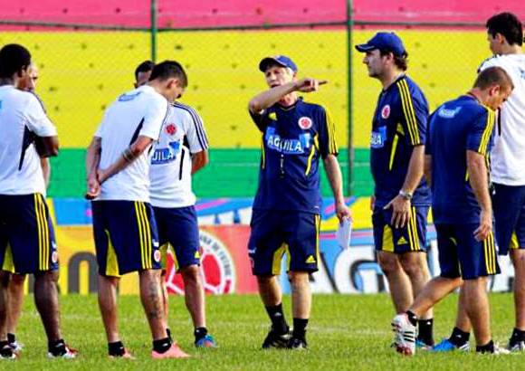 Foto Colprensa - Jos&#233; Pekerman trabaj&#243; toda la semana con 26 jugadores en Barranquilla para el juego del viernes.