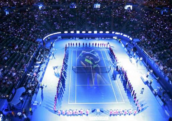 Reuters - La bielorrusa era un cicl&#243;n en la pista y le endos&#243; un 6-0 demoledor, tras 1 hora y 20 minutos de juego, que le permiti&#243; alzar el trofeo de vencedora.